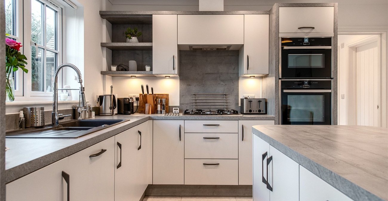 4 bedroom house for sale in Newington | Robinson Michael & Jackson