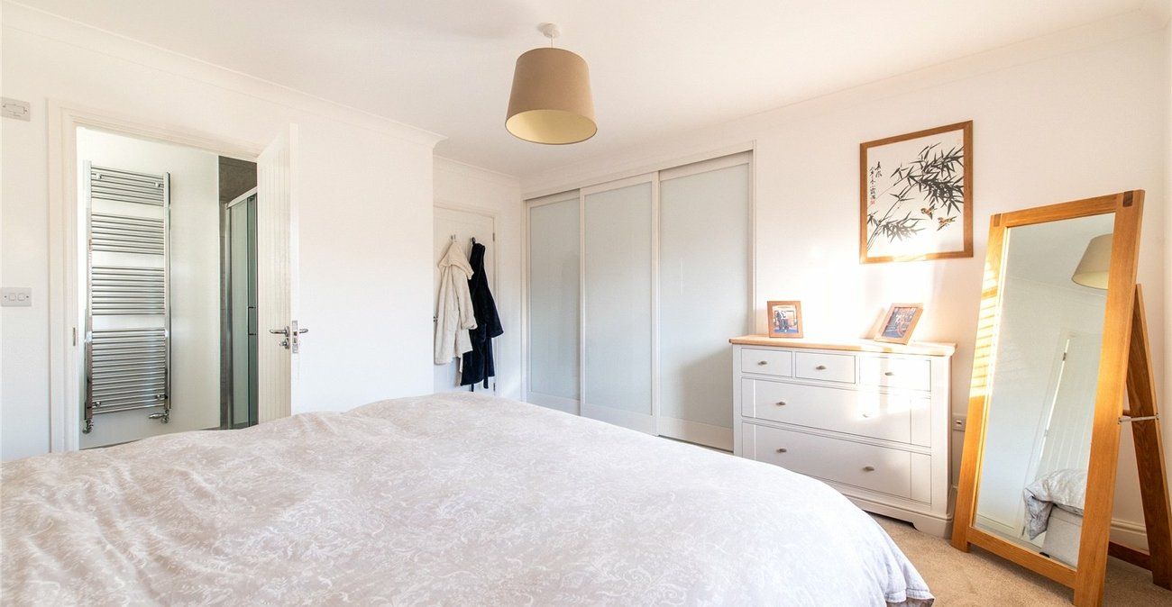 4 bedroom house for sale in Newington | Robinson Michael & Jackson