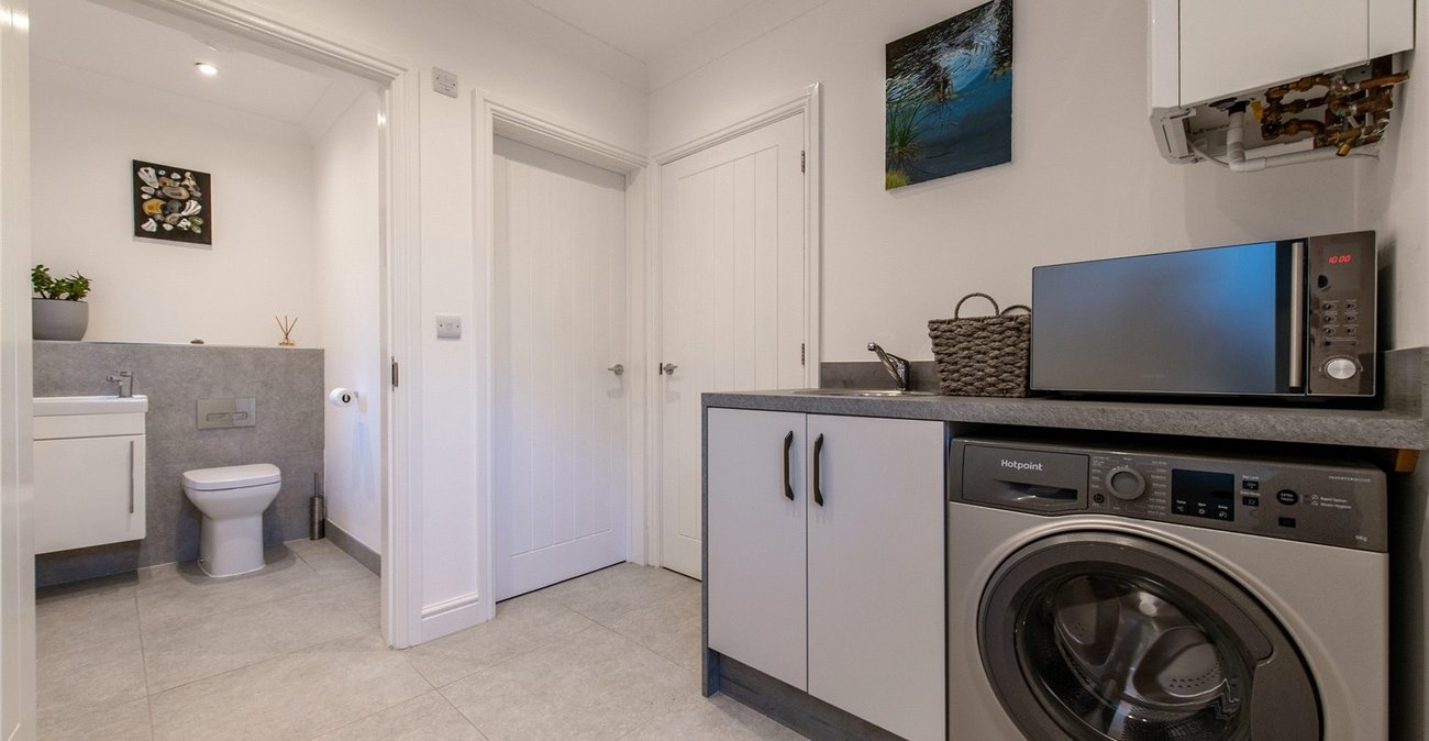 4 bedroom house for sale in Newington | Robinson Michael & Jackson