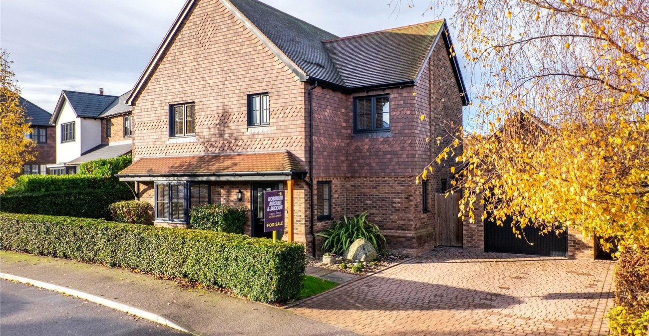 4 bedroom house for sale in Newington | Robinson Michael & Jackson