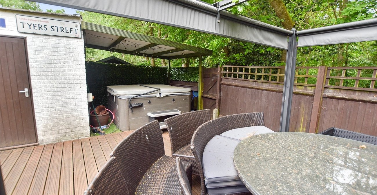 4 bedroom house for sale in Bexley | Robinson Jackson