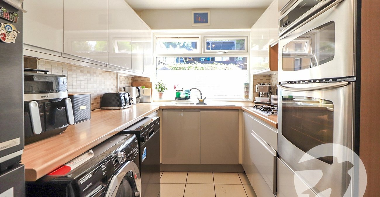 3 bedroom house for sale in Bexleyheath | Robinson Jackson