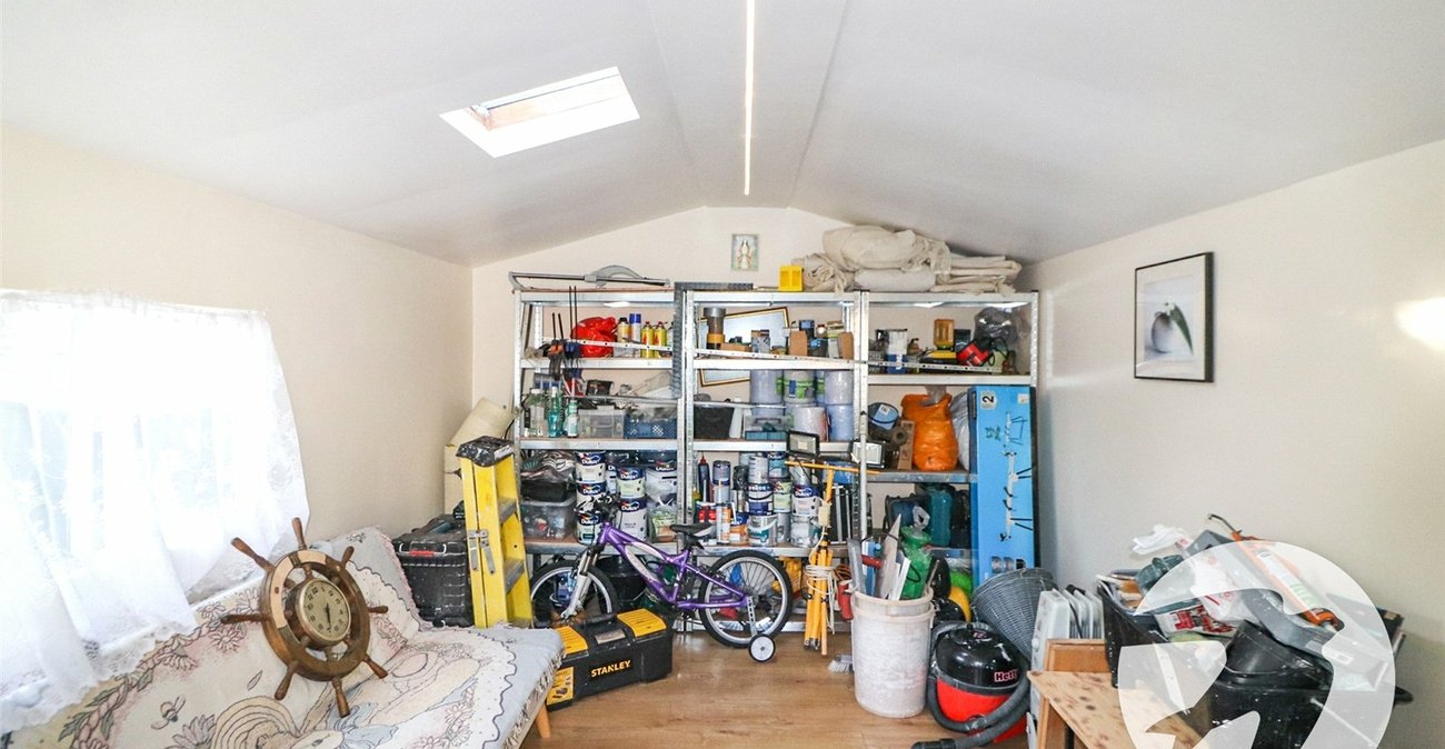 2 bedroom property for sale in Bexleyheath | Robinson Jackson