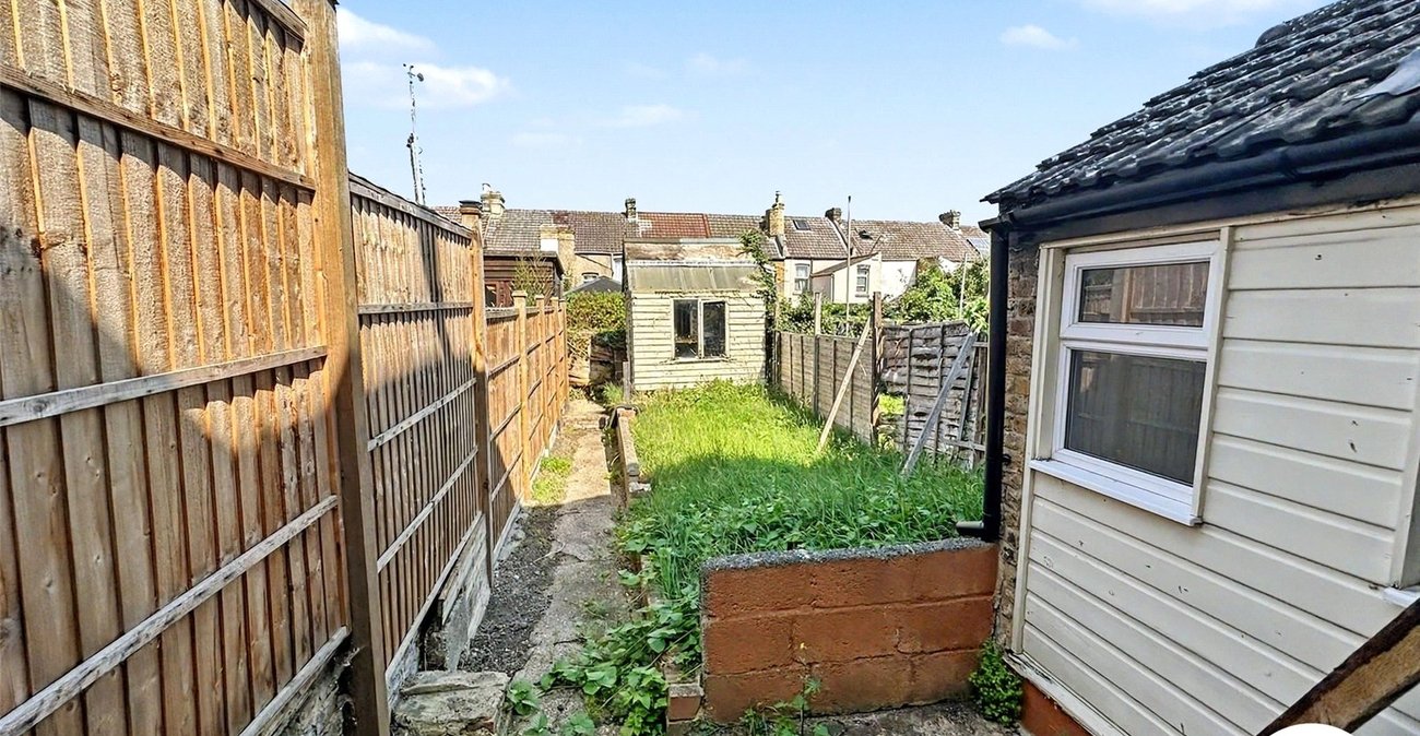 2 bedroom house for sale in Chatham | Robinson Michael & Jackson