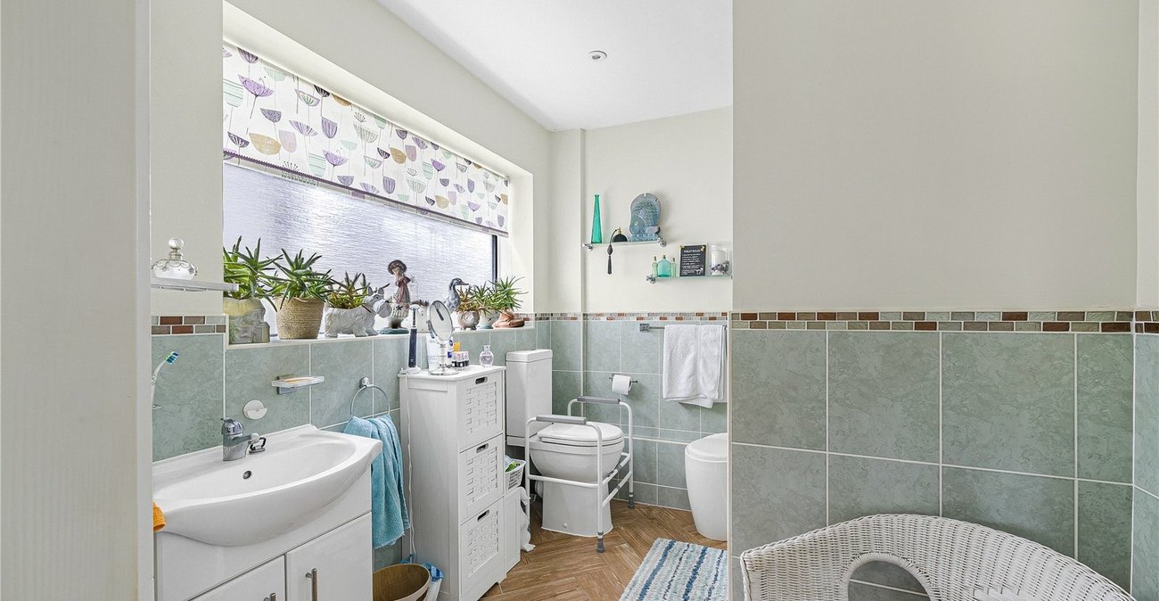 3 bedroom house for sale in Welling | Robinson Jackson