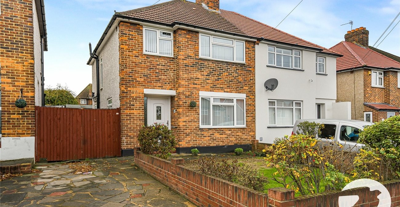 3 bedroom house for sale in Welling | Robinson Jackson