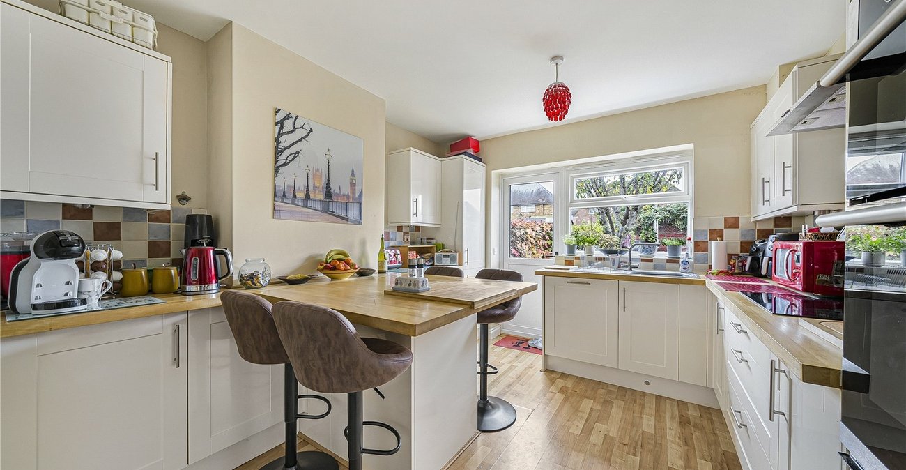 3 bedroom house for sale in Welling | Robinson Jackson