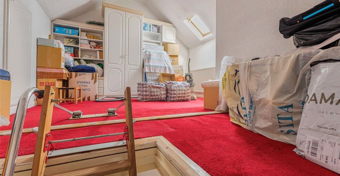 3 bedroom bungalow for sale in Orpington | Robinson Jackson