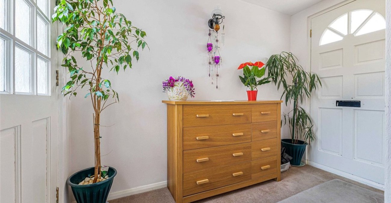 3 bedroom bungalow for sale in Orpington | Robinson Jackson