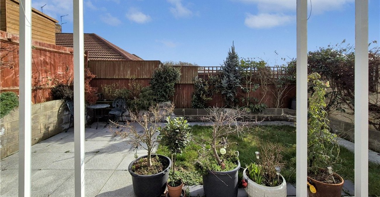 2 bedroom bungalow for sale in St Pauls Cray | Robinson Jackson