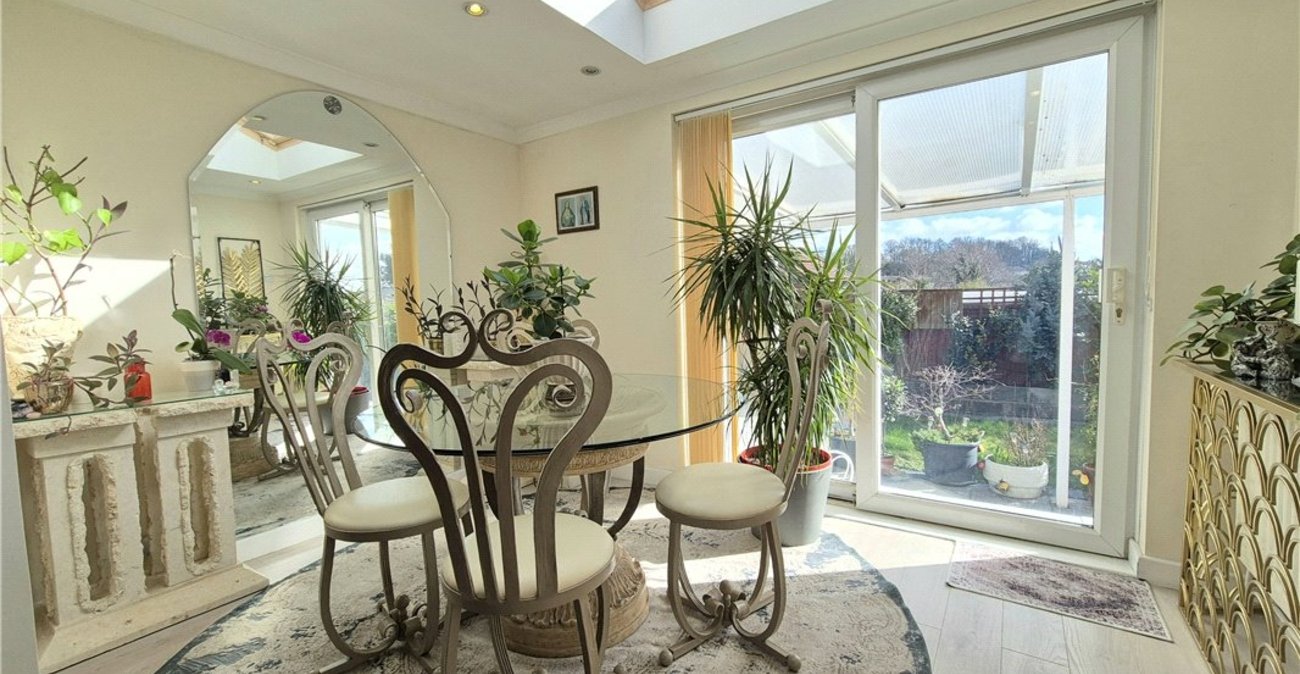 2 bedroom bungalow for sale in St Pauls Cray | Robinson Jackson