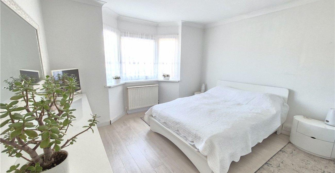 2 bedroom bungalow for sale in St Pauls Cray | Robinson Jackson