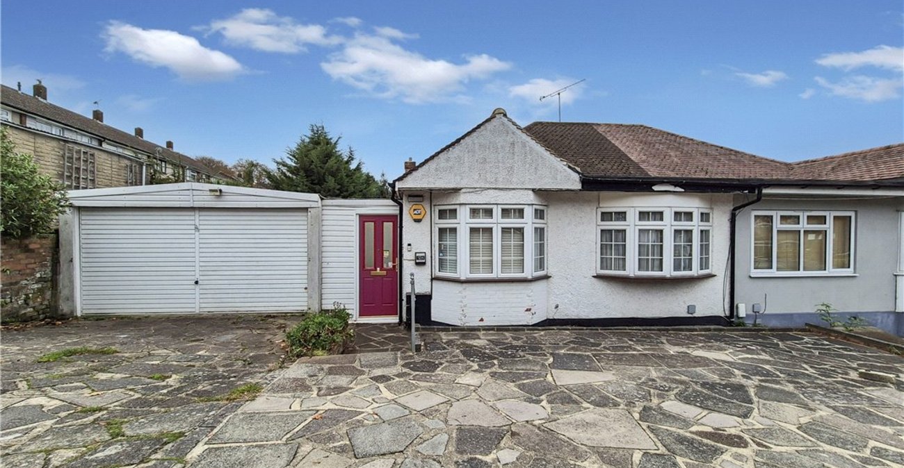 3 bedroom bungalow for sale in St Pauls Cray | Robinson Jackson