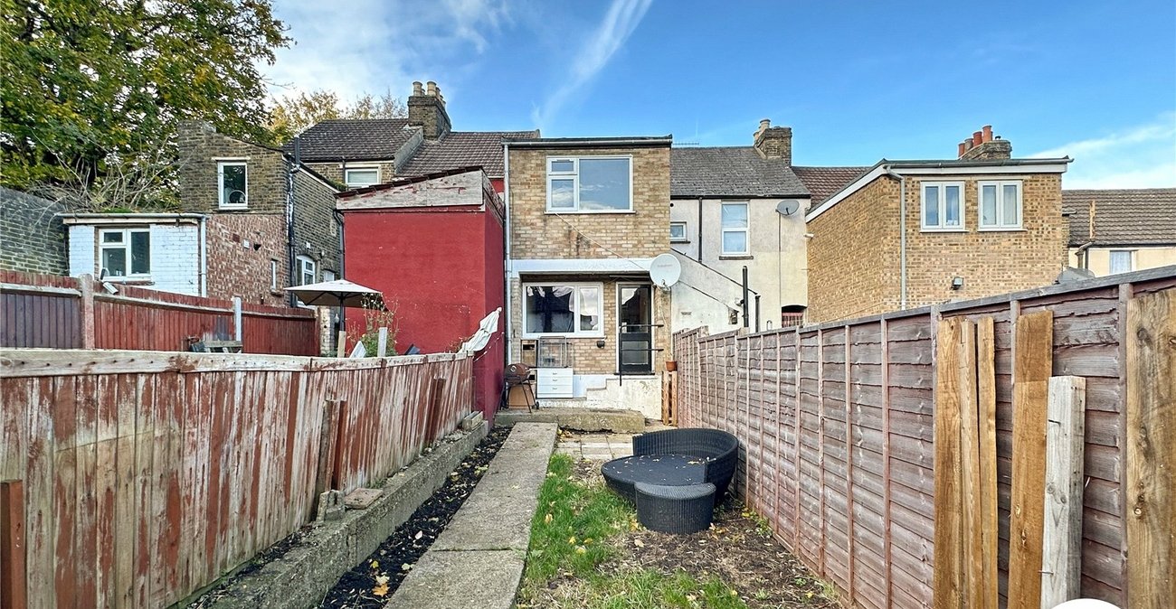 2 bedroom house for sale in Chatham | Robinson Michael & Jackson