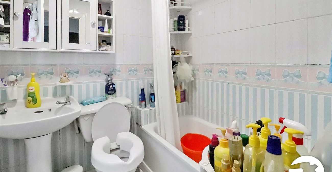 3 bedroom house for sale in Belvedere | Robinson Jackson