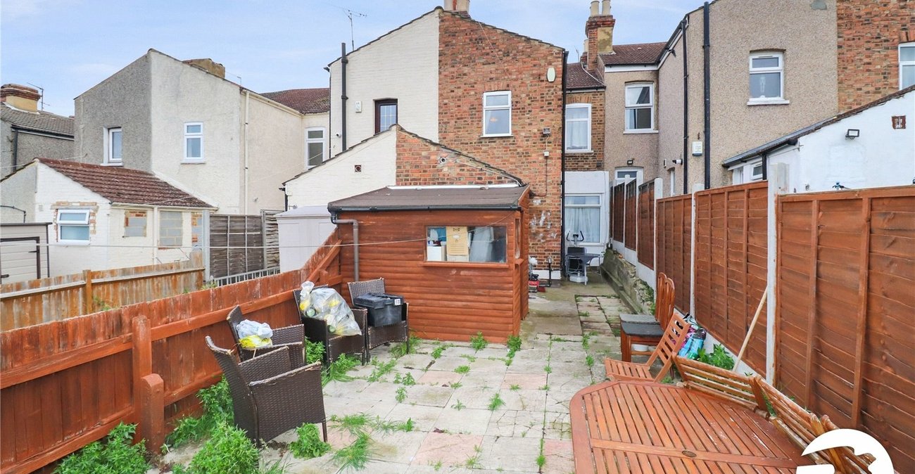 3 bedroom house for sale in Belvedere | Robinson Jackson