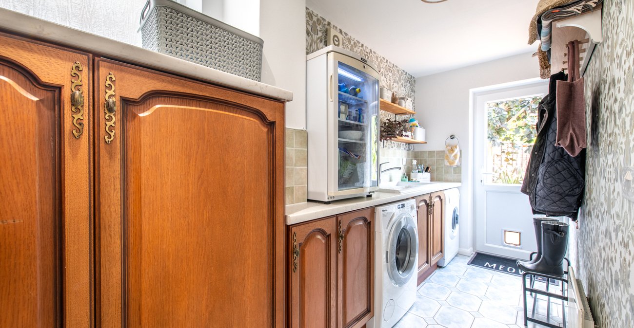 4 bedroom house for sale in Rainham | Robinson Michael & Jackson