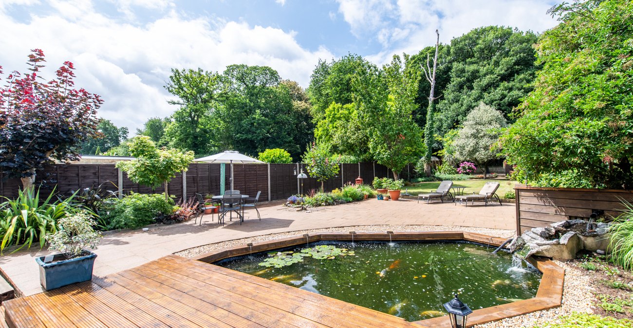 4 bedroom house for sale in Rainham | Robinson Michael & Jackson