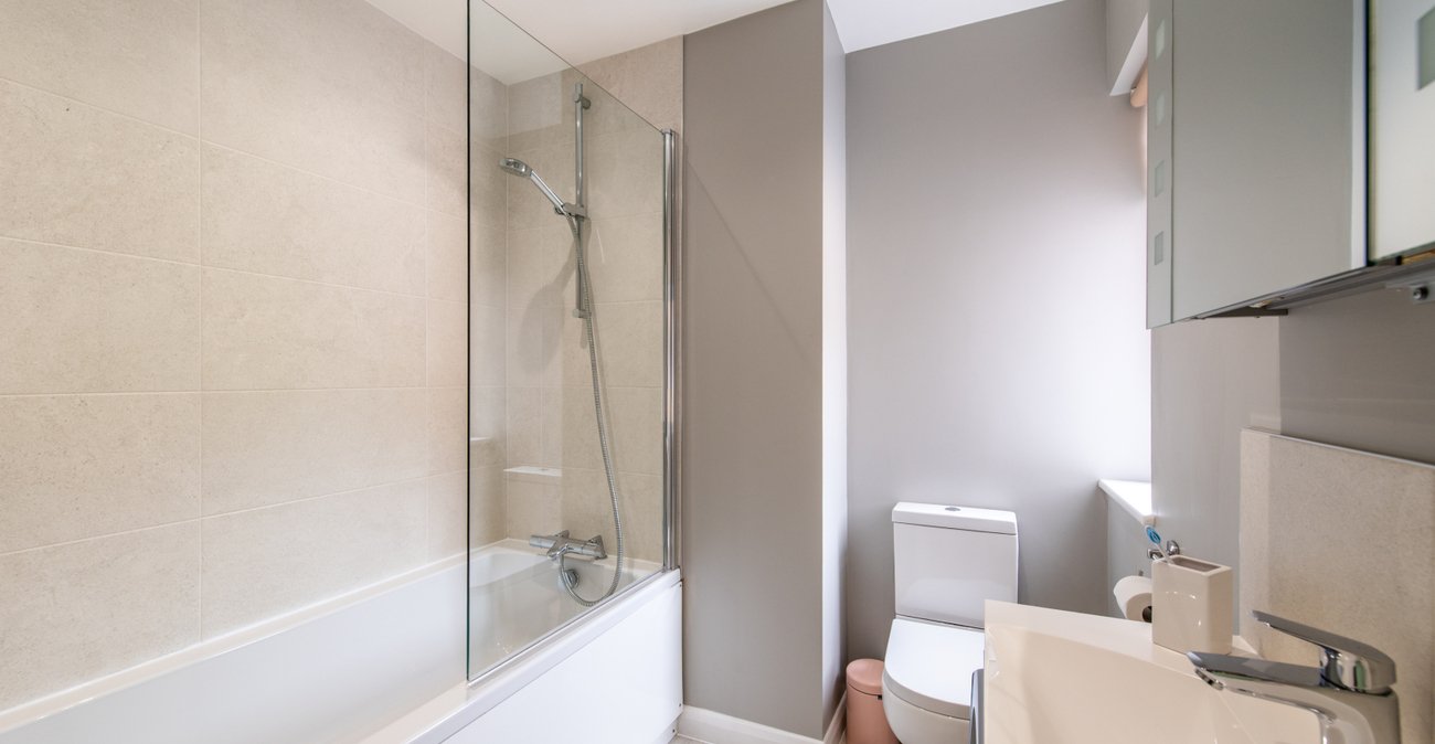 4 bedroom house for sale in Rainham | Robinson Michael & Jackson