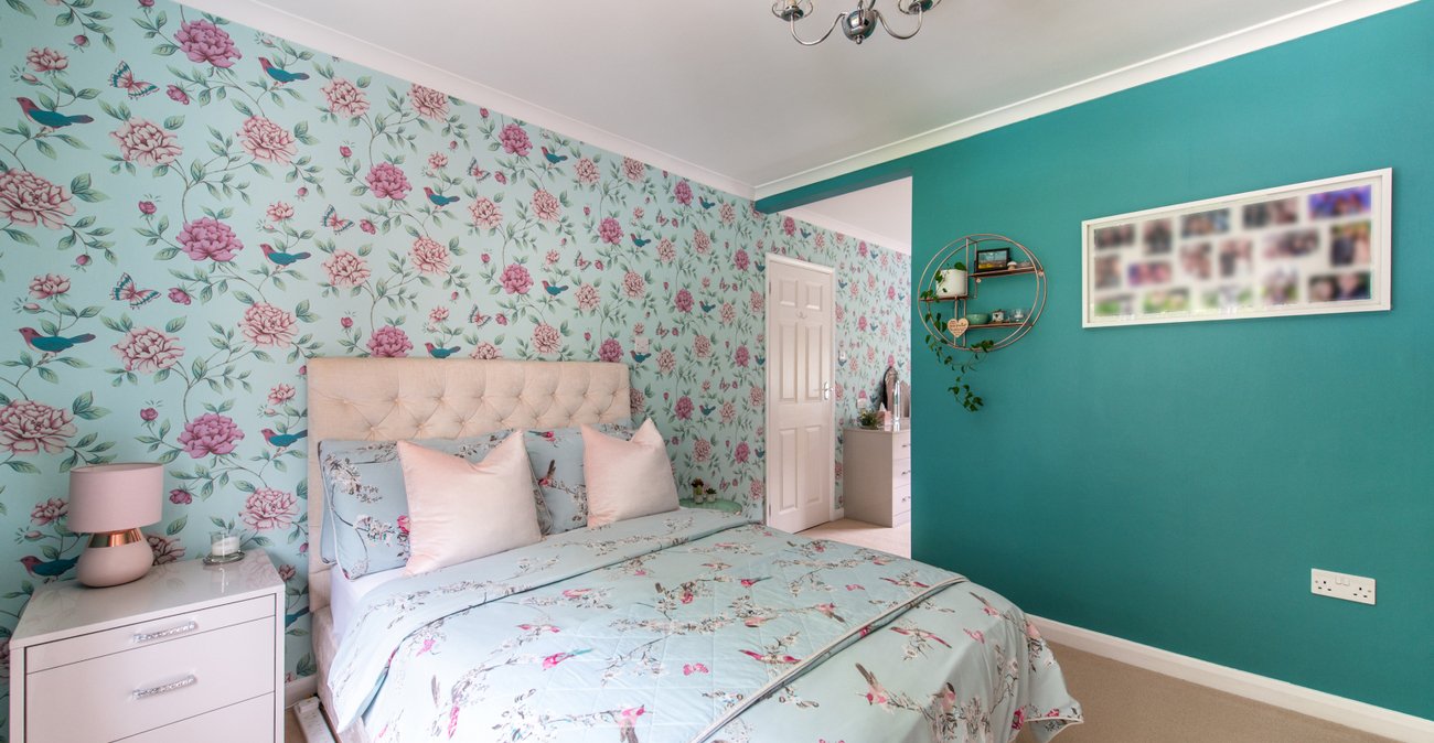 4 bedroom house for sale in Rainham | Robinson Michael & Jackson