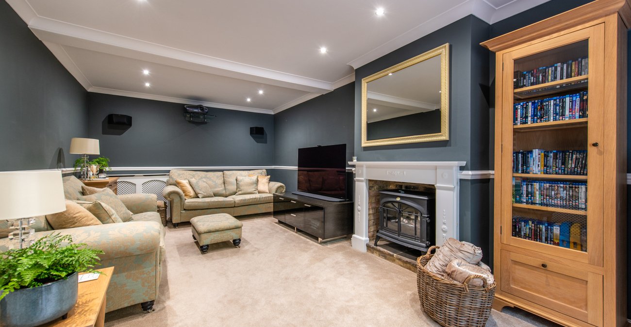 4 bedroom house for sale in Rainham | Robinson Michael & Jackson