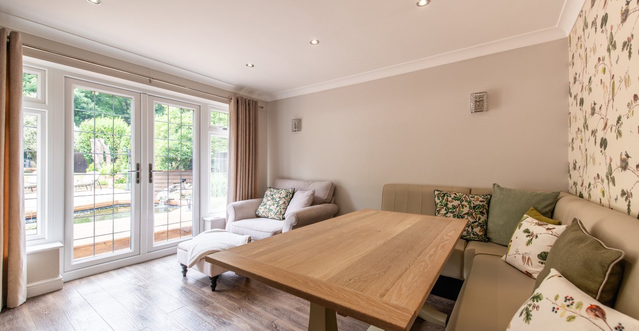 4 bedroom house for sale in Rainham | Robinson Michael & Jackson