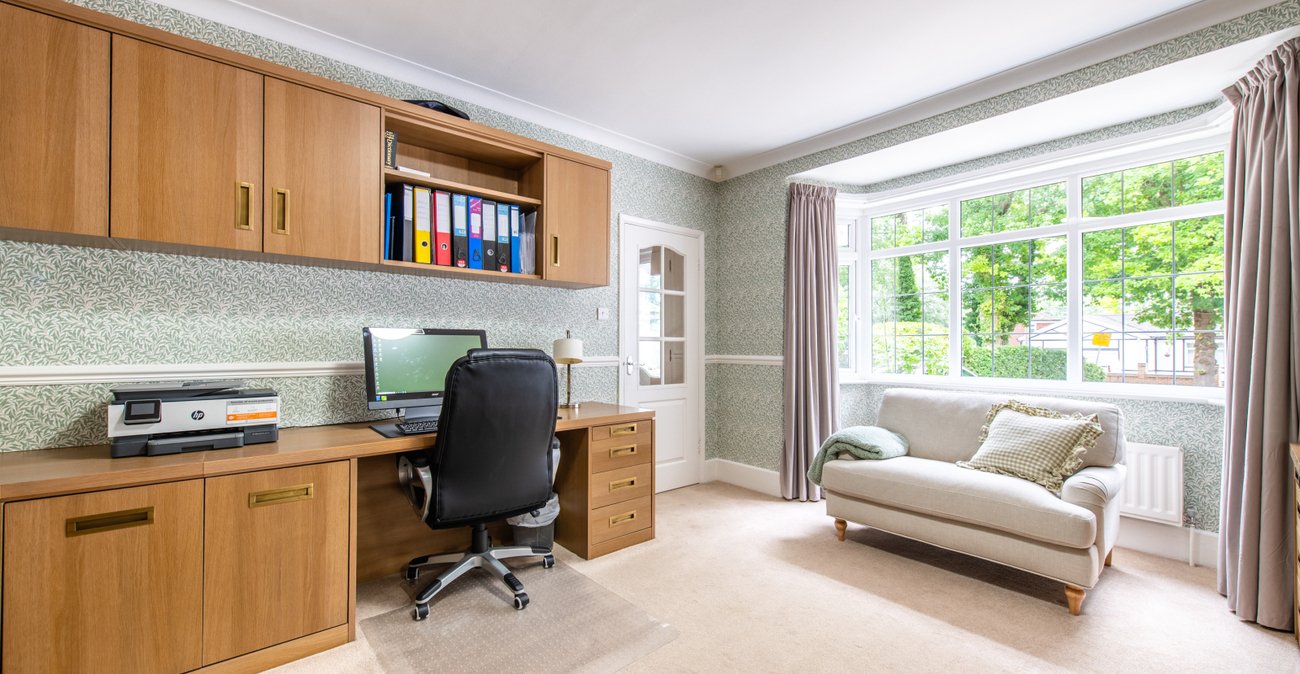 4 bedroom house for sale in Rainham | Robinson Michael & Jackson