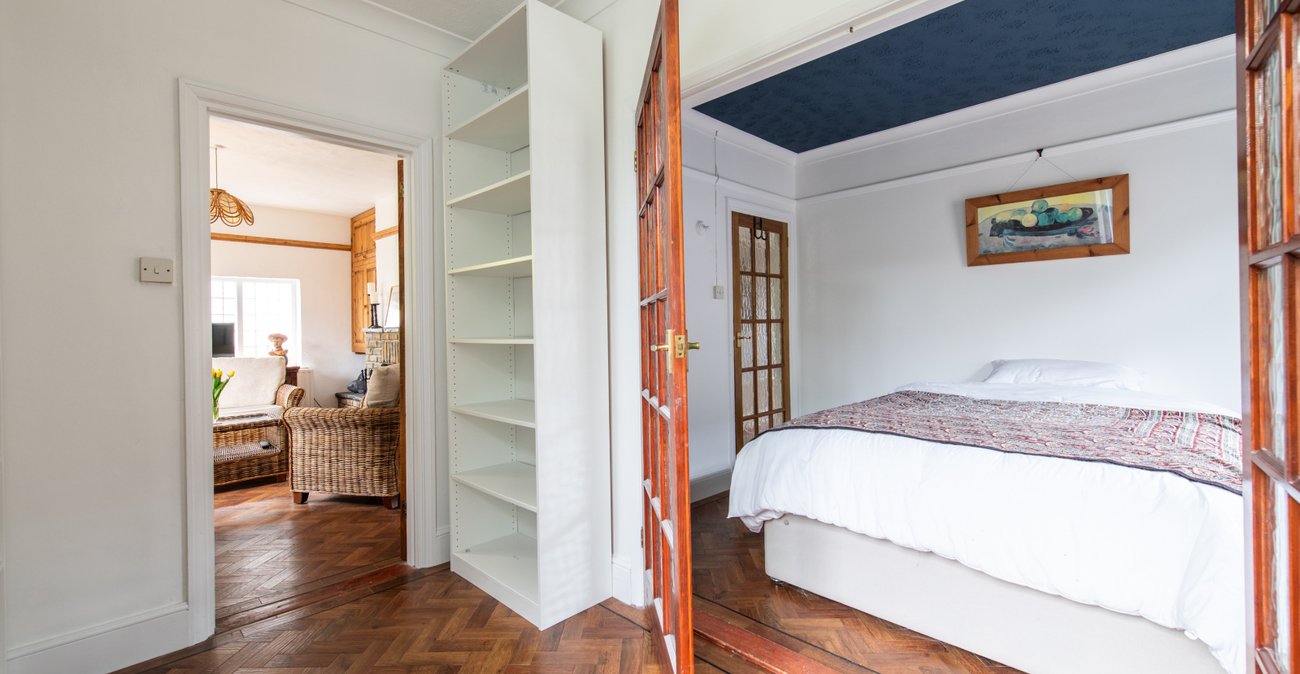 3 bedroom bungalow for sale in Rainham | Robinson Michael & Jackson
