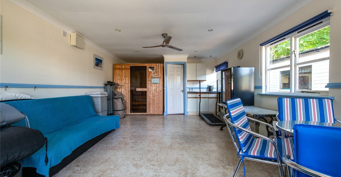 5 bedroom property for sale in Wigmore | Robinson Michael & Jackson