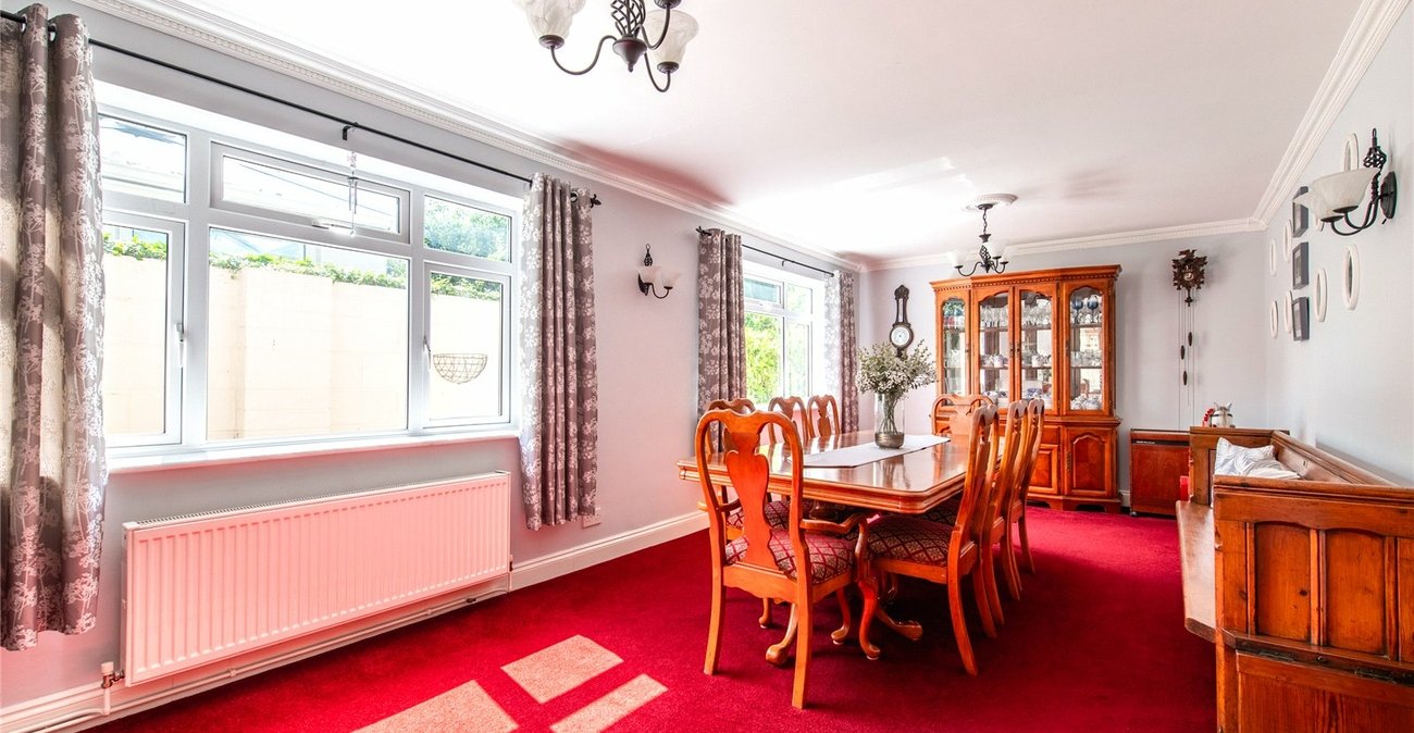 5 bedroom property for sale in Wigmore | Robinson Michael & Jackson