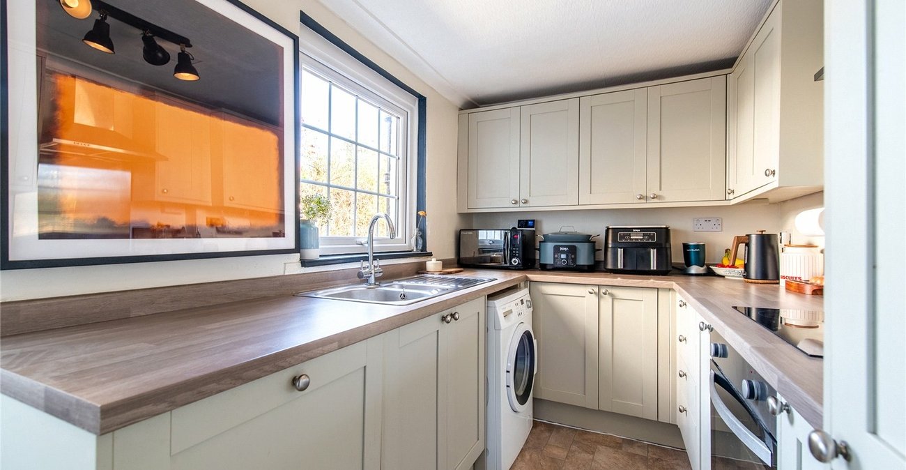 4 bedroom house for sale in Gravesend | Robinson Michael & Jackson