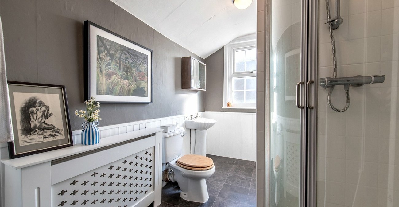 4 bedroom house for sale in Gravesend | Robinson Michael & Jackson