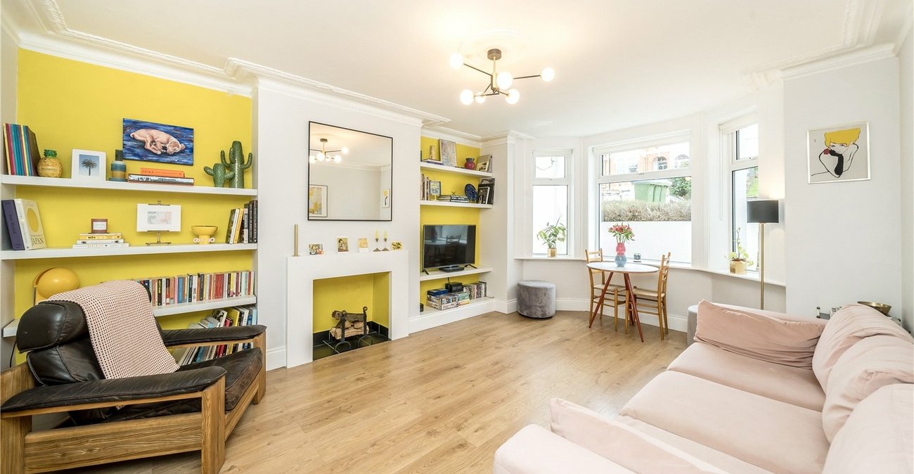 1 bedroom property for sale in Shooters Hill | Robinson Jackson