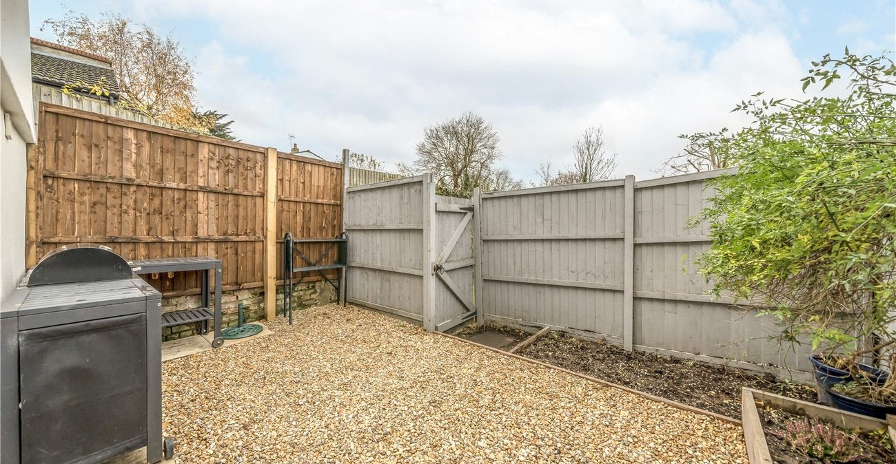 1 bedroom property for sale in Shooters Hill | Robinson Jackson