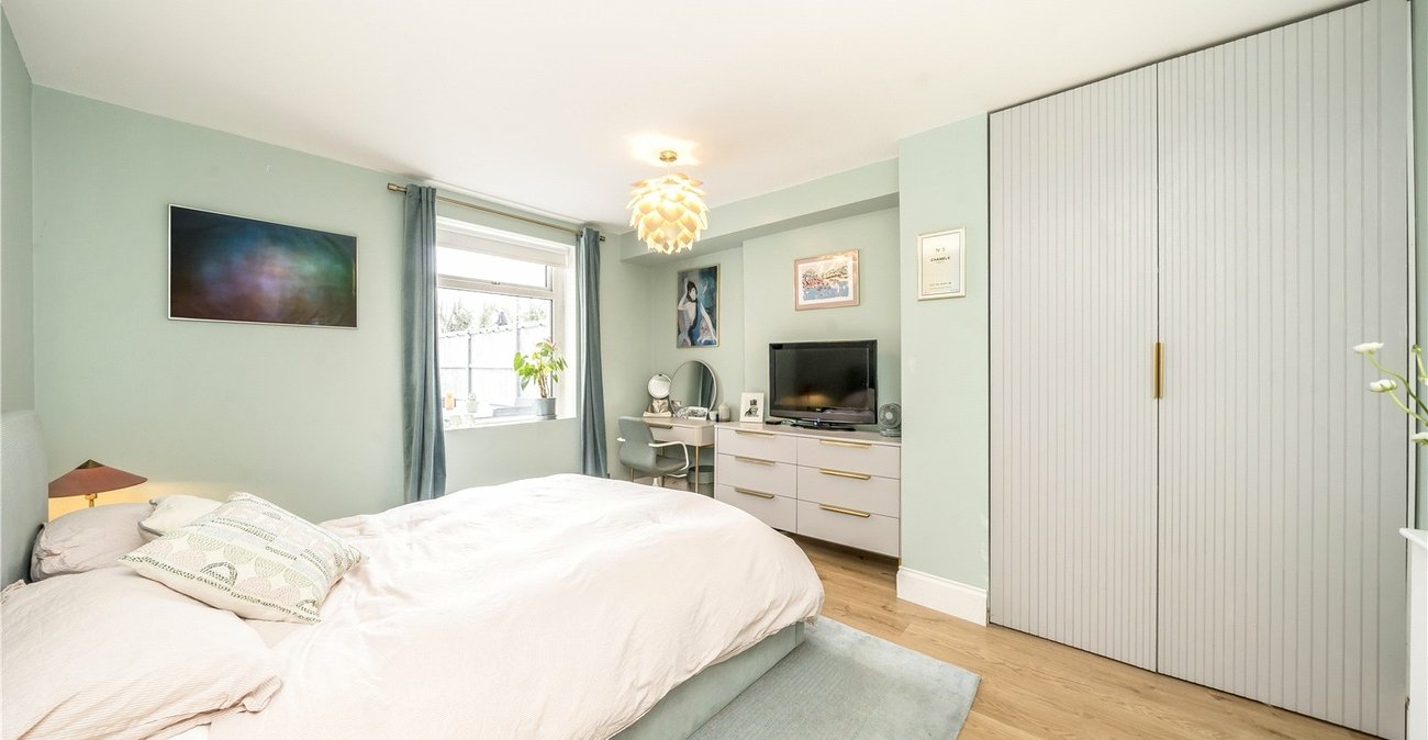 1 bedroom property for sale in Shooters Hill | Robinson Jackson
