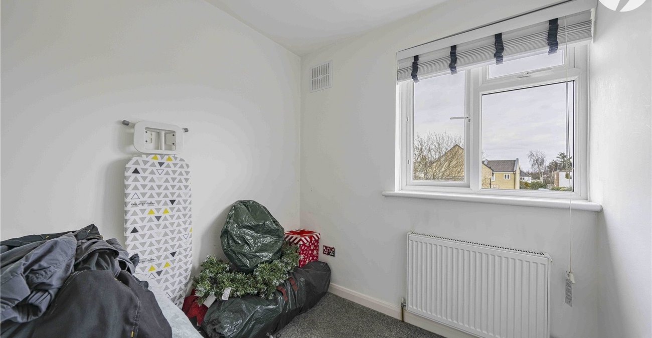 3 bedroom house for sale in Swanscombe | Robinson Jackson