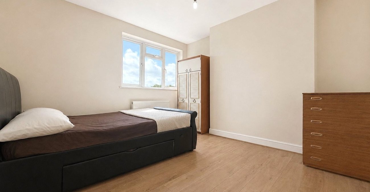2 bedroom property for sale in Woolwich | Robinson Jackson