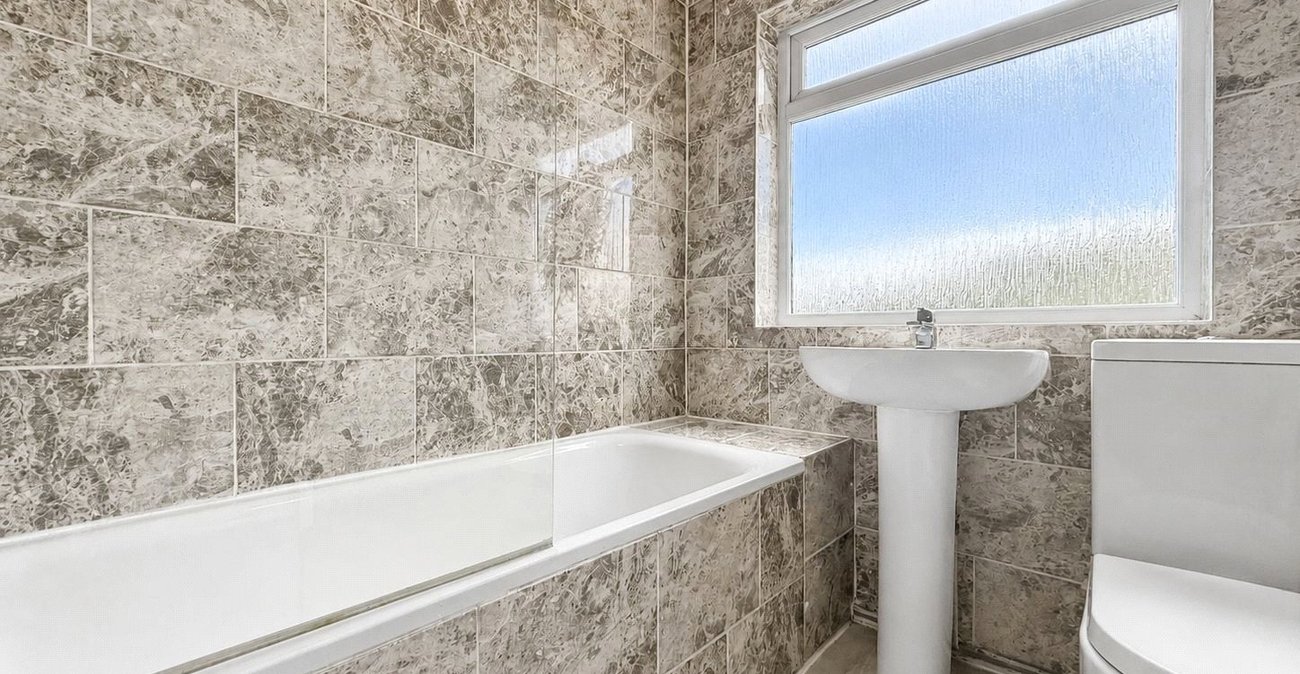 2 bedroom property for sale in Woolwich | Robinson Jackson