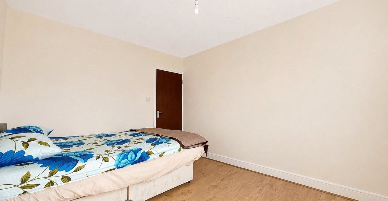 2 bedroom property for sale in Woolwich | Robinson Jackson