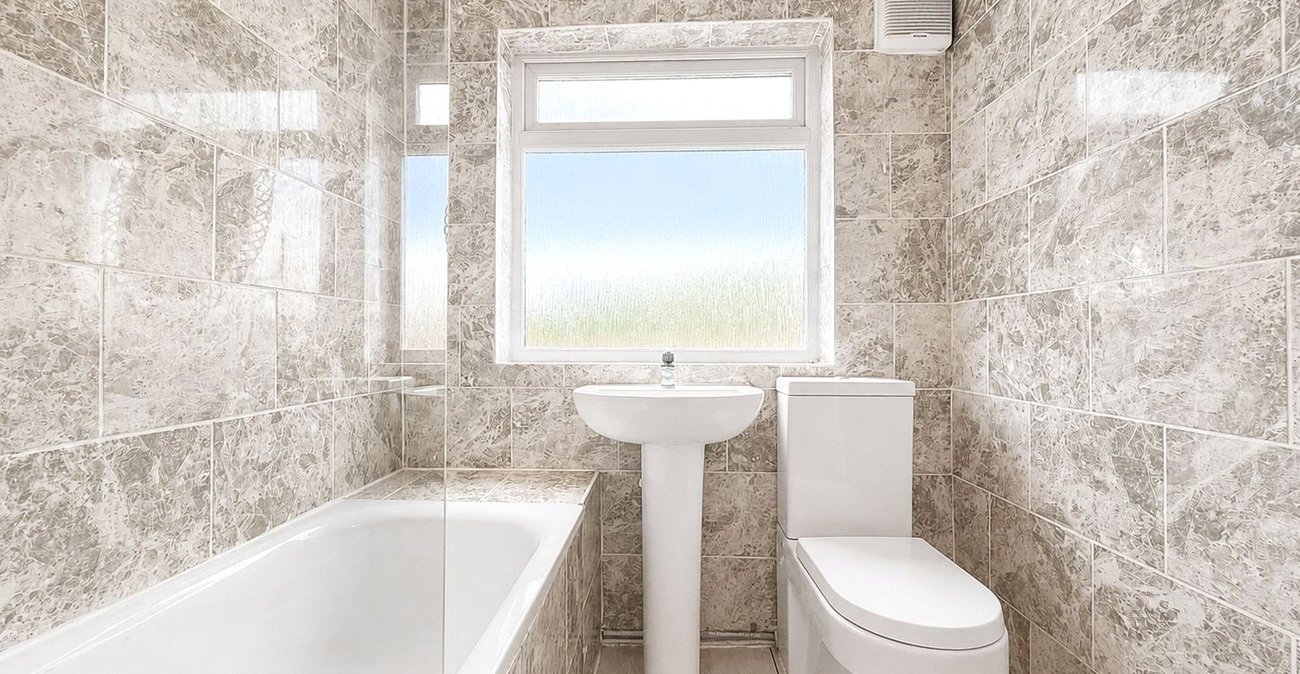 2 bedroom property for sale in Woolwich | Robinson Jackson