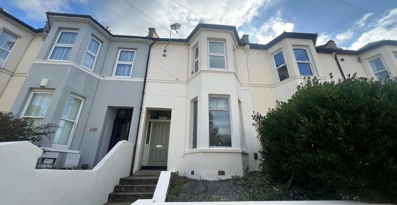 2 bedroom property for sale in Woolwich | Robinson Jackson