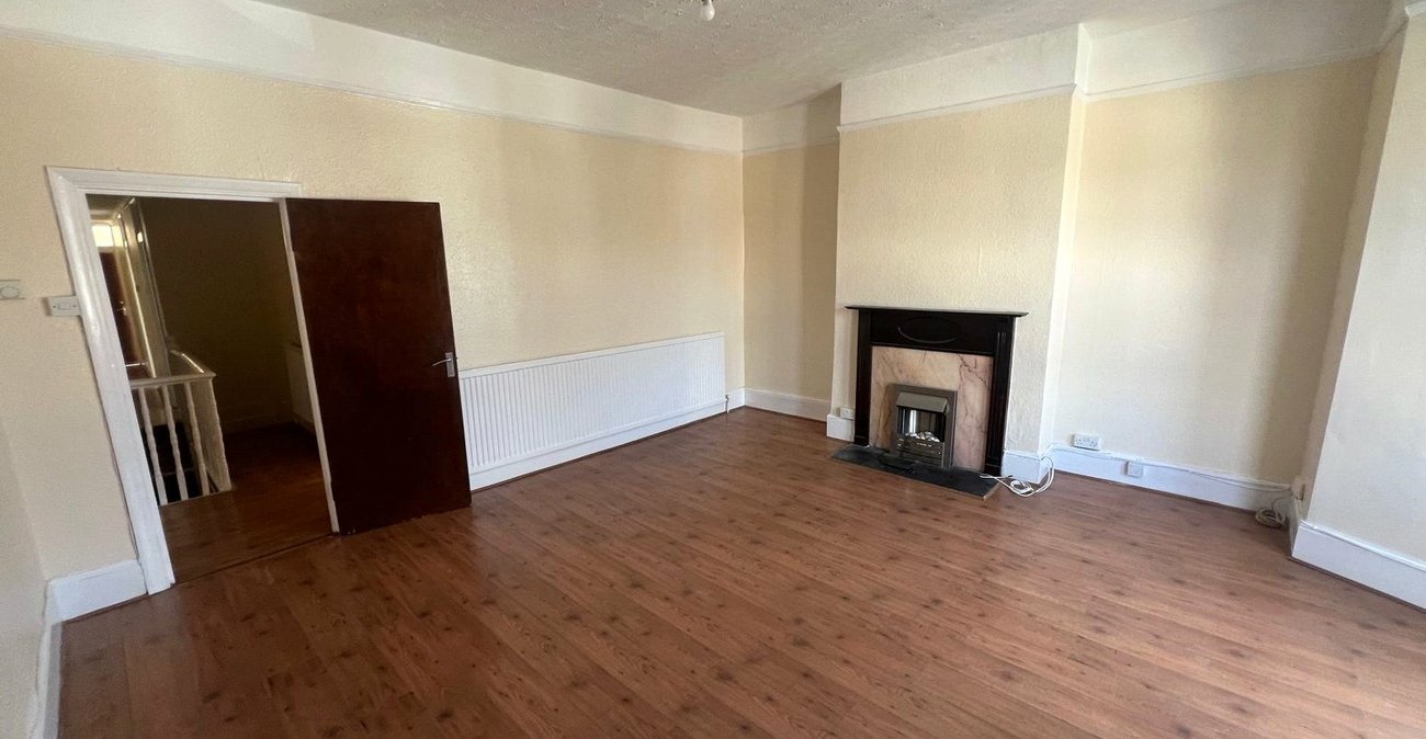 2 bedroom property for sale in Woolwich | Robinson Jackson