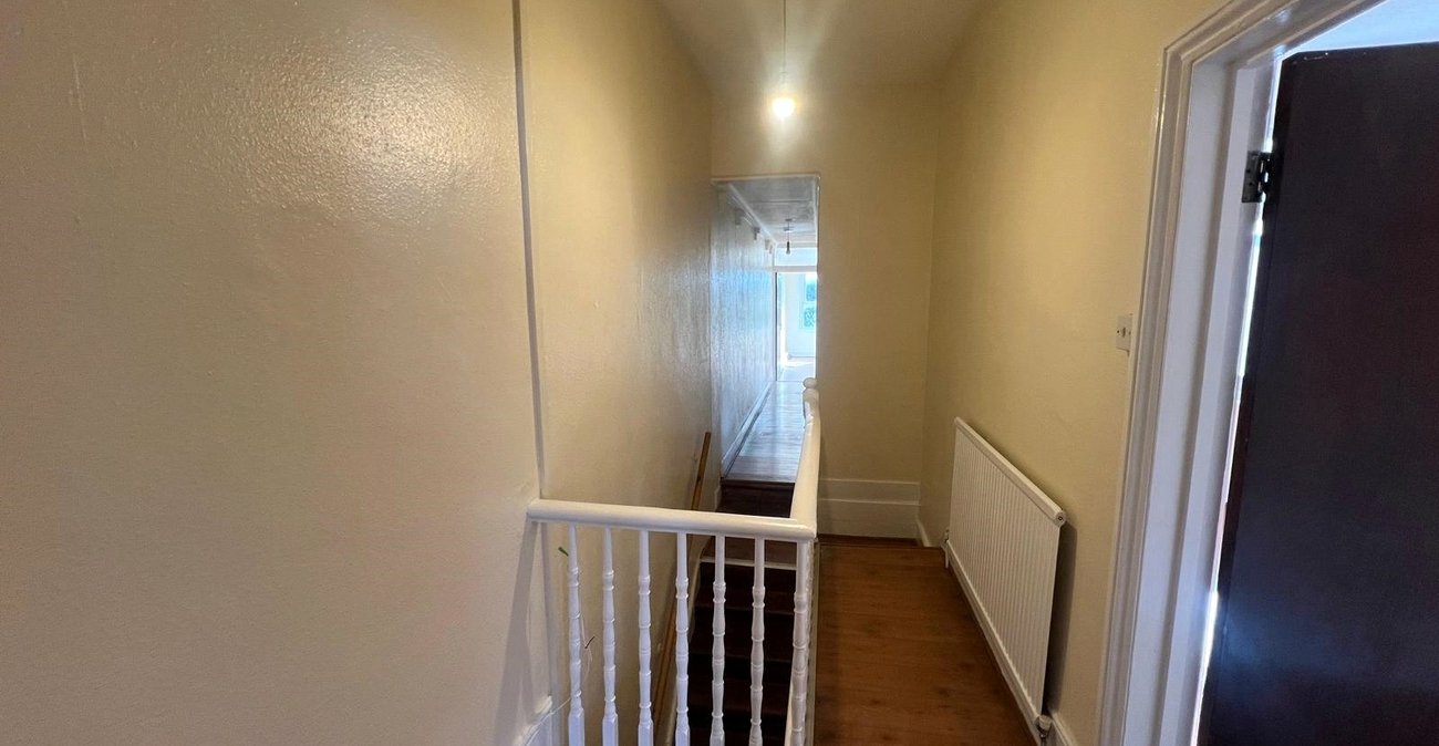 2 bedroom property for sale in Woolwich | Robinson Jackson