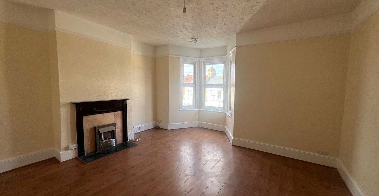 2 bedroom property for sale in Woolwich | Robinson Jackson