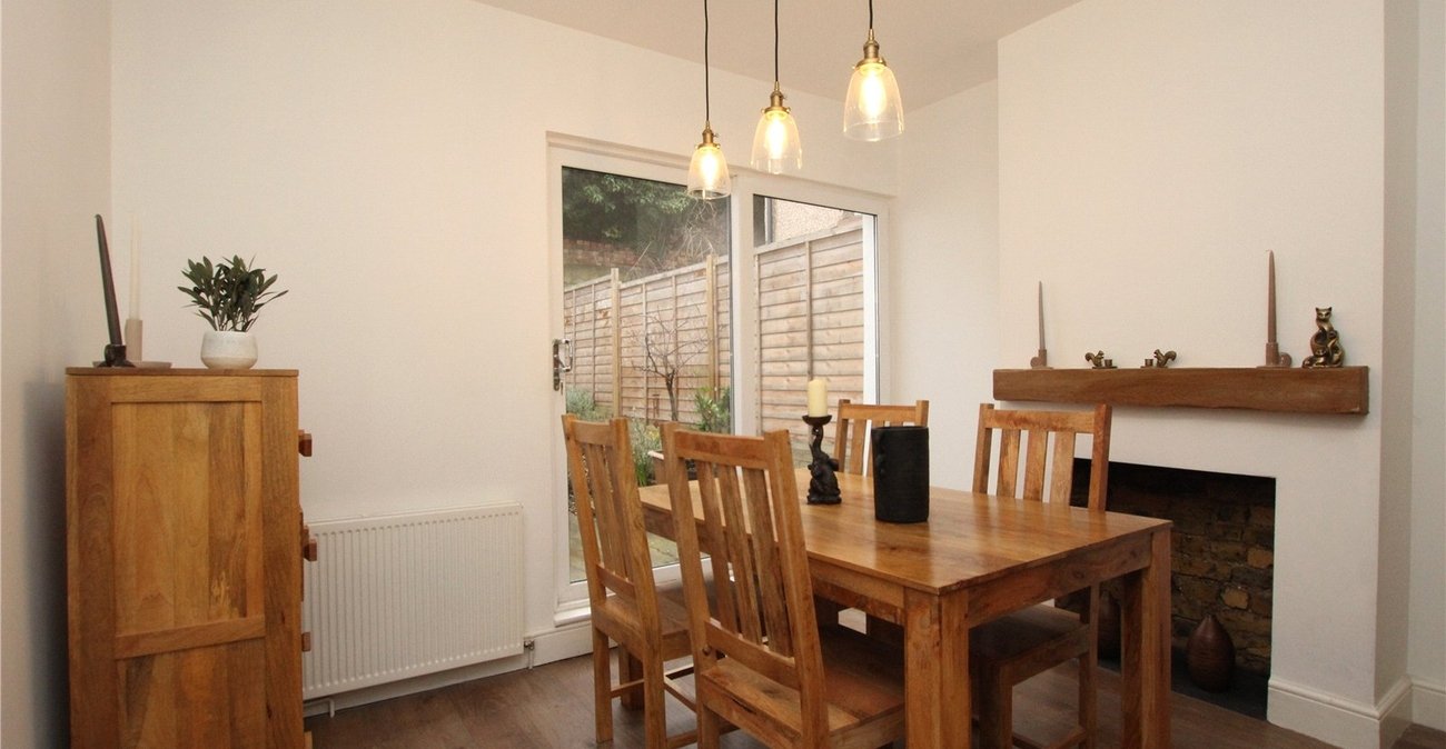 3 bedroom house for sale in Woolwich | Robinson Jackson