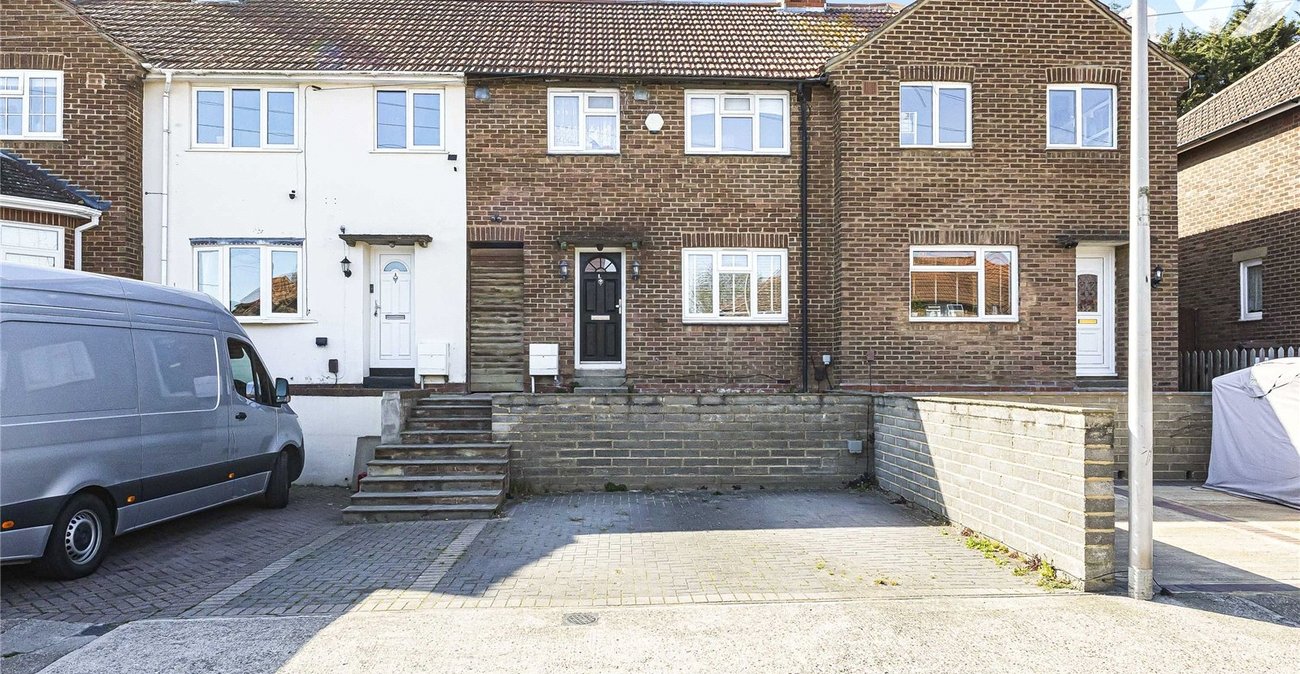 3 bedroom house for sale in Rochester | Robinson Michael & Jackson