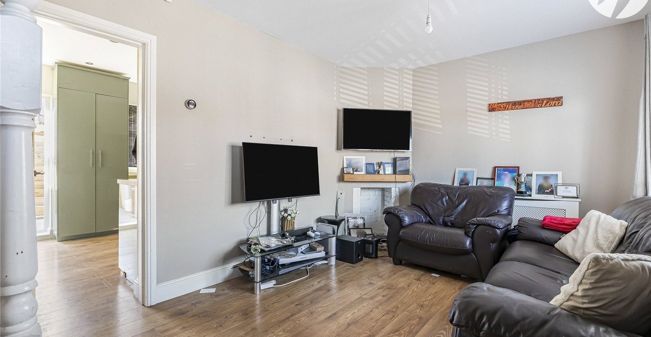 3 bedroom house for sale in Rochester | Robinson Michael & Jackson