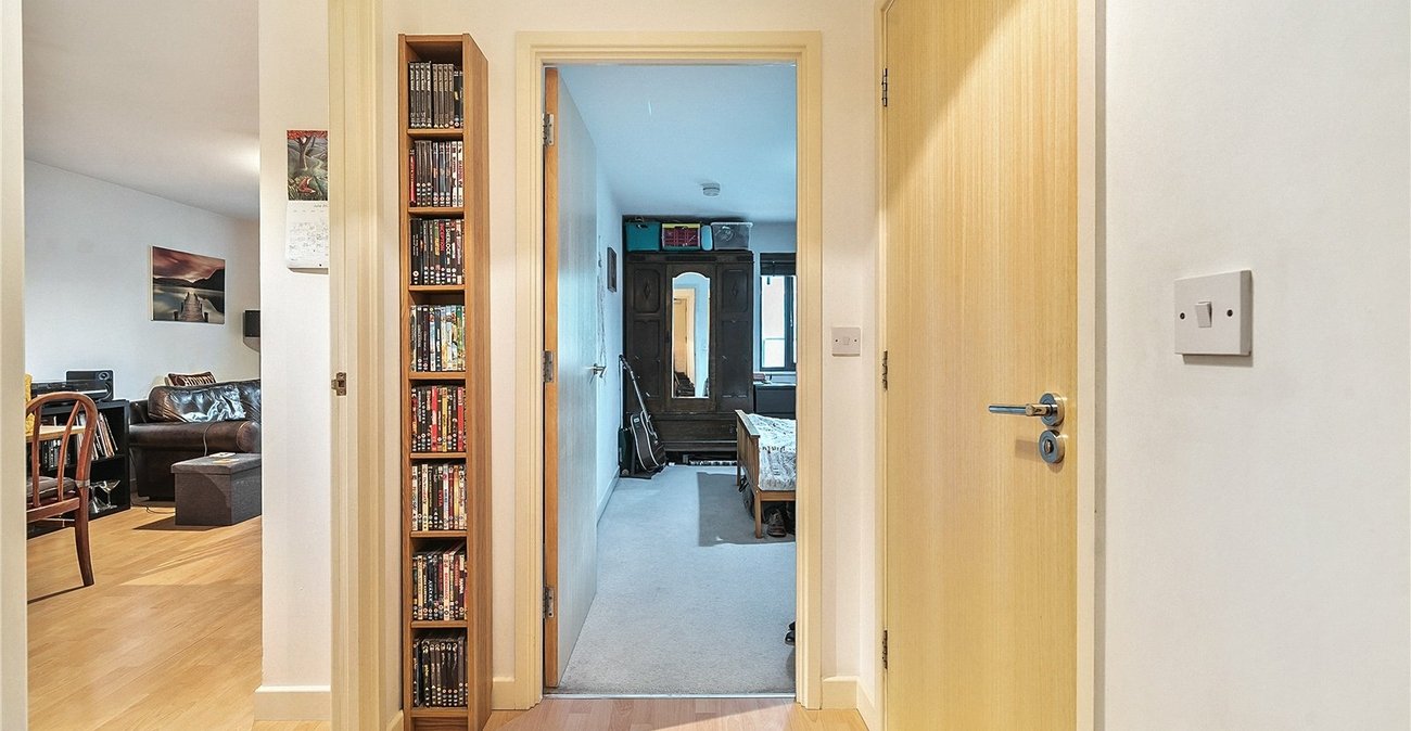 1 bedroom property for sale in London | Robinson Jackson