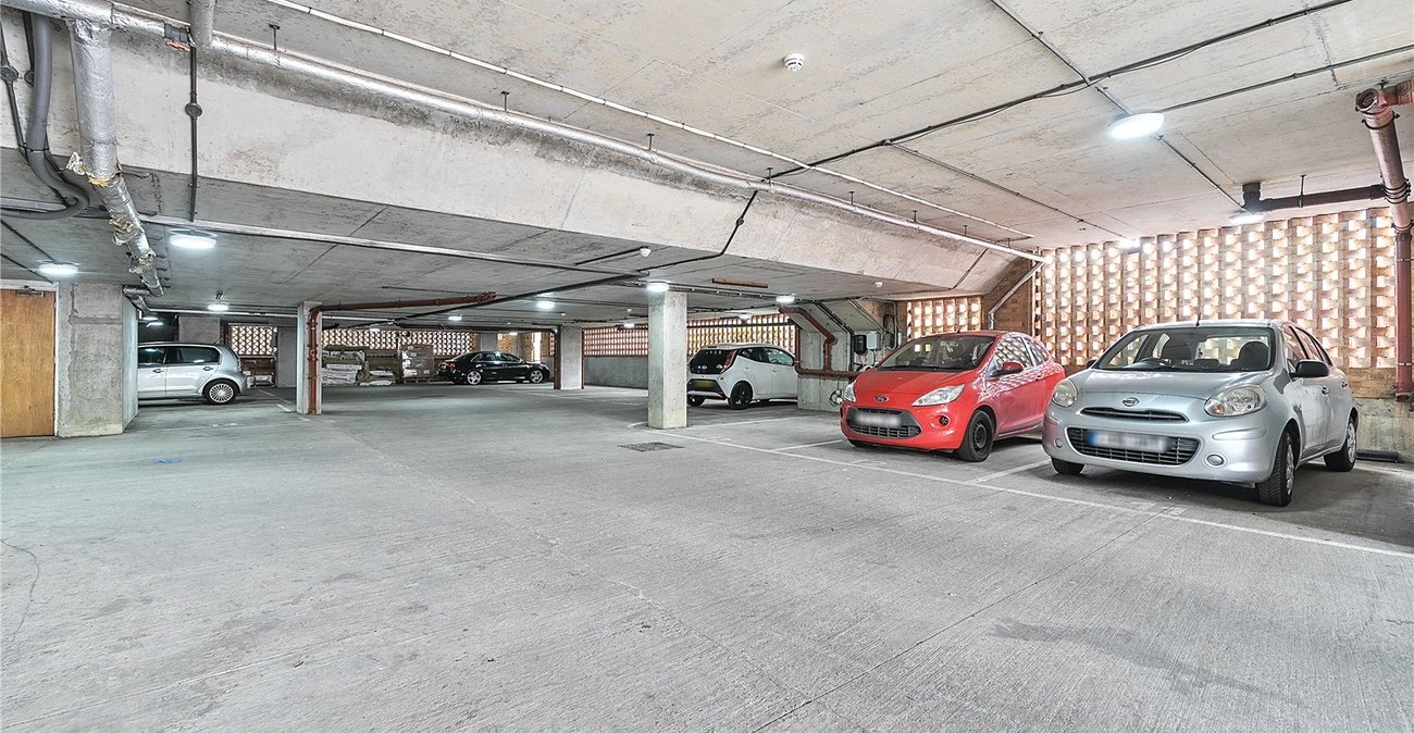 1 bedroom property for sale in London | Robinson Jackson