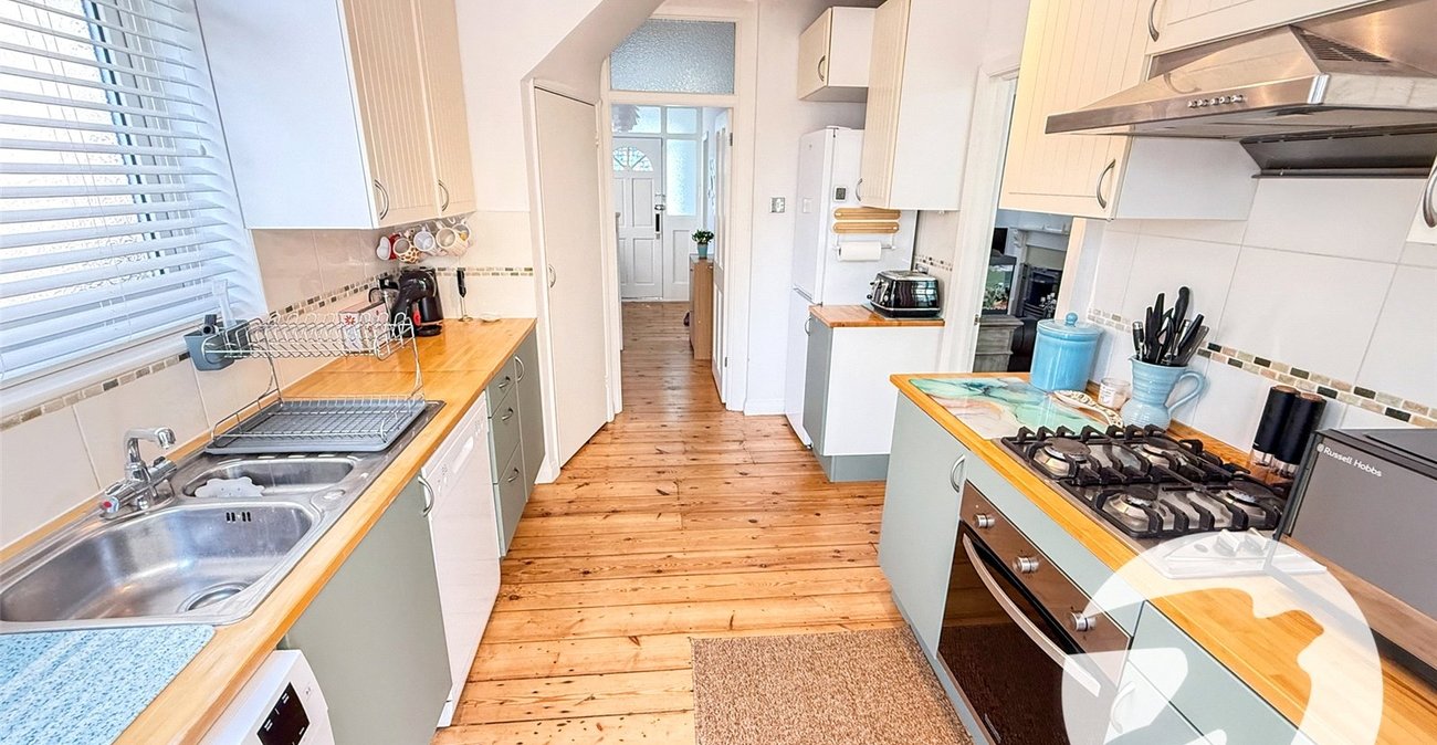 4 bedroom house for sale in London | Robinson Jackson